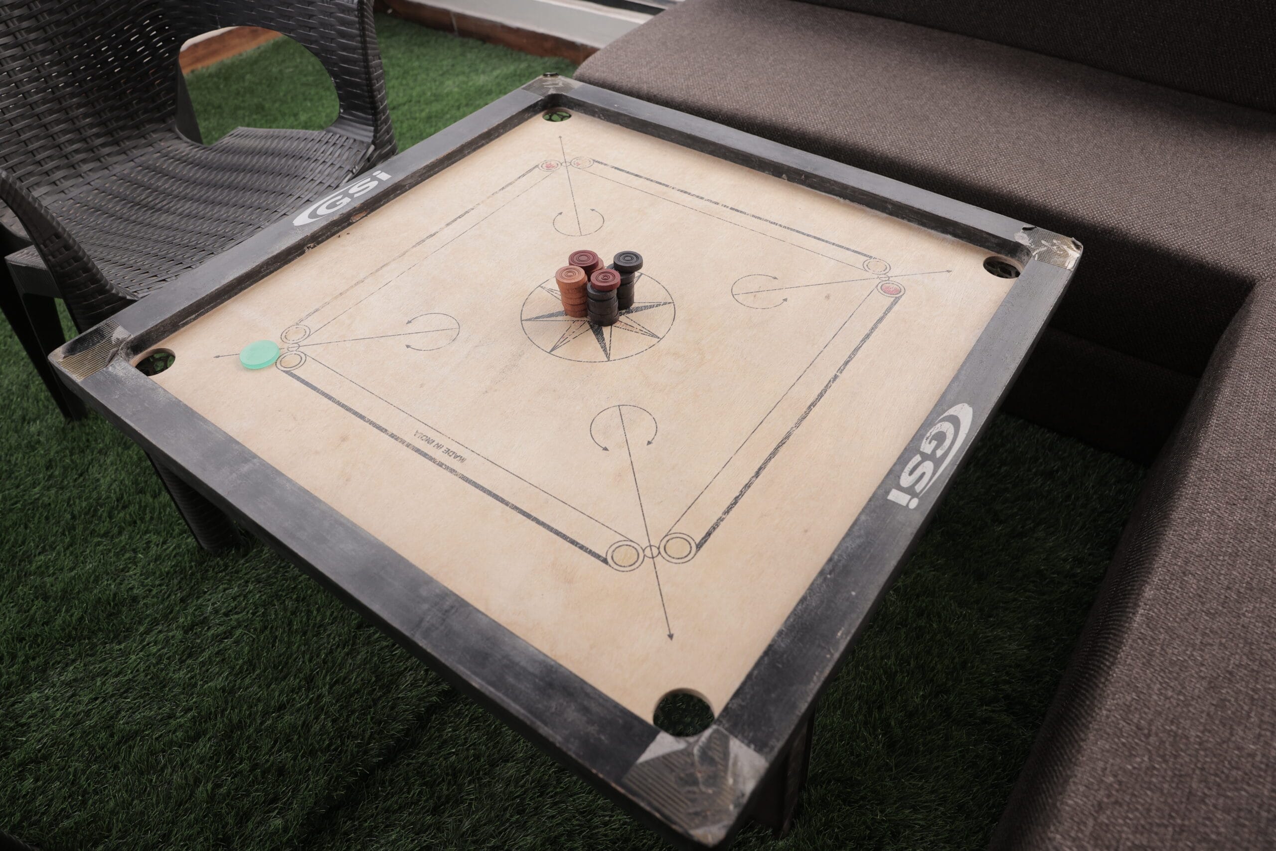 carrom board